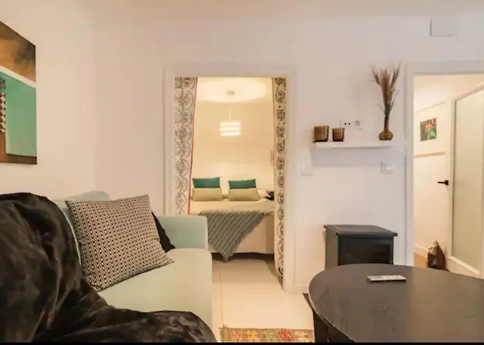 Apartment Monkey - Grupo Rh *